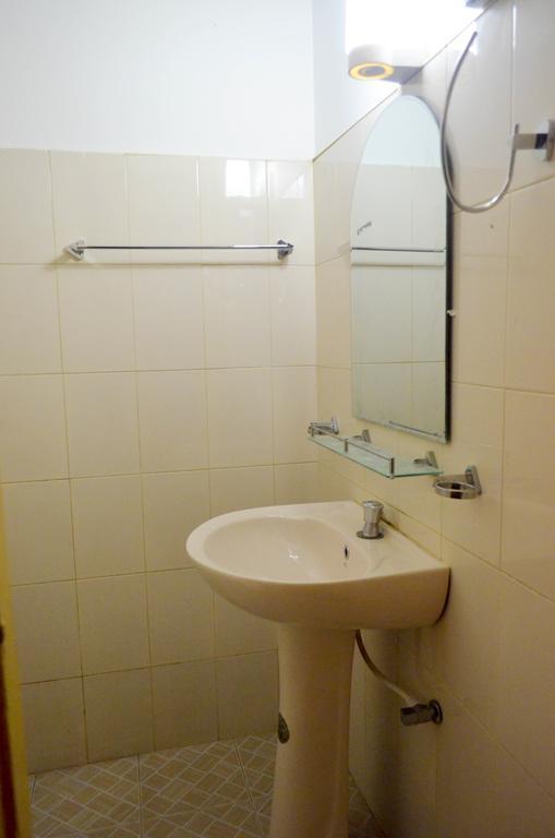 ホテルYoho Mount Waves コロンボ 部屋 写真